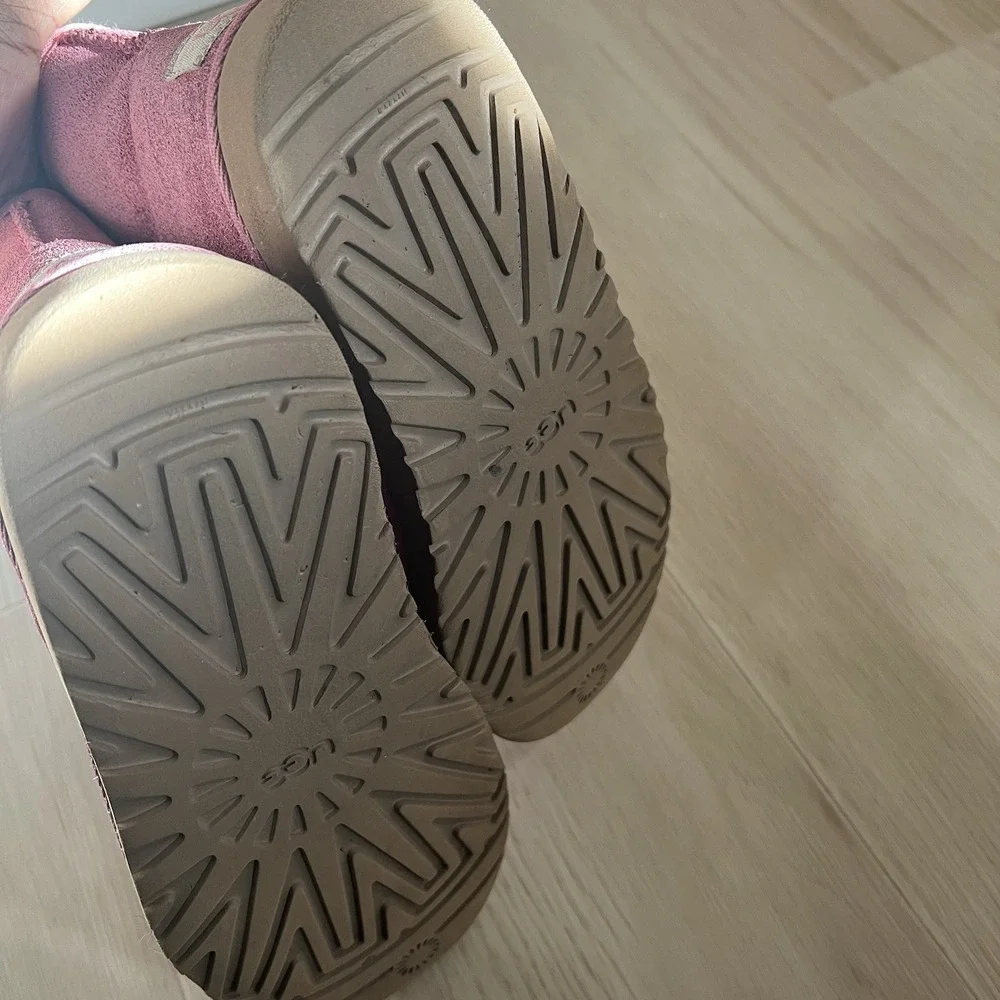 UGGs T Jona Button Boots  1118890-K Kids Footwear Size US 2